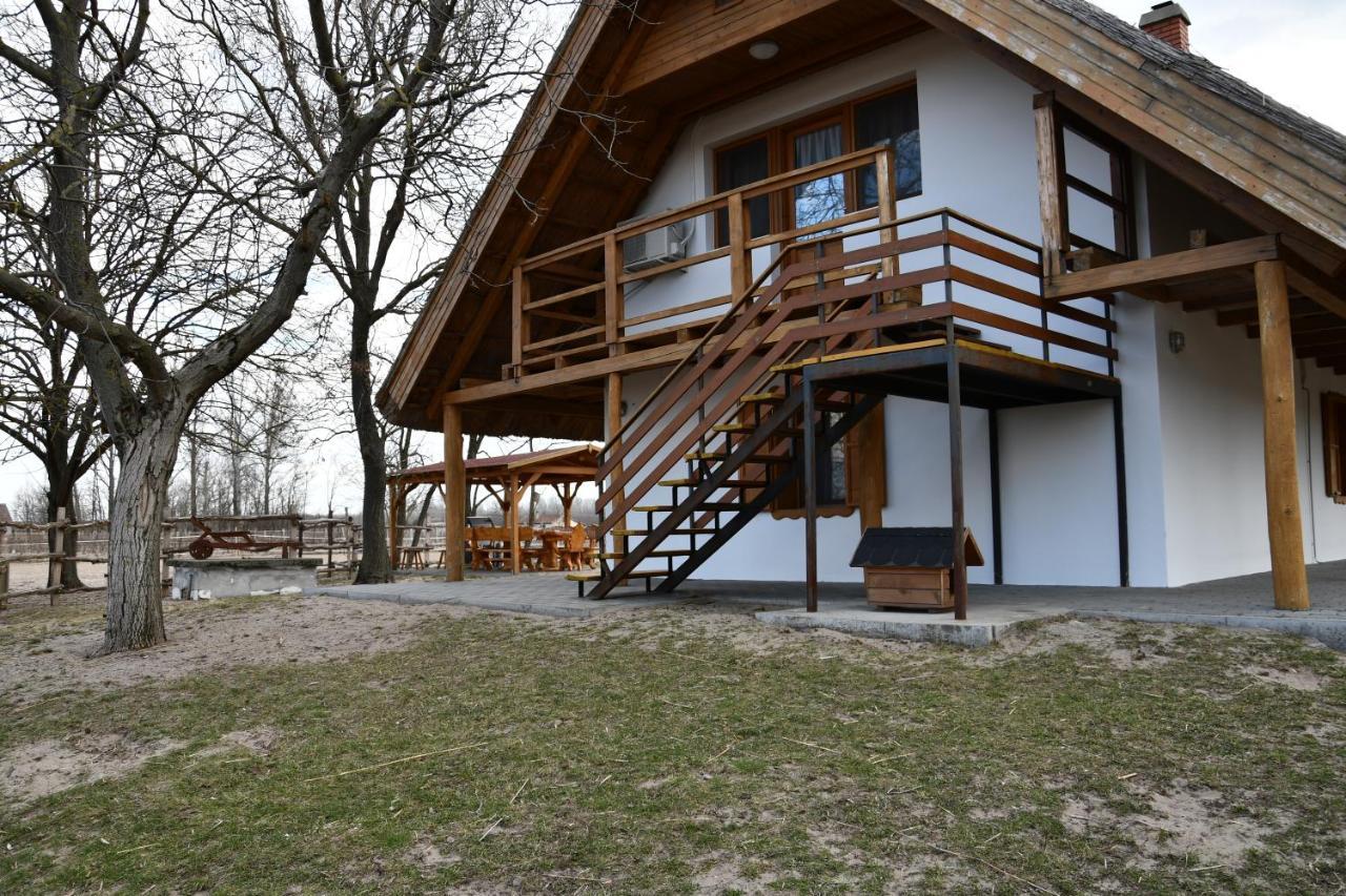 Nádas Apartman Hotel Soltvadkert Kültér fotó